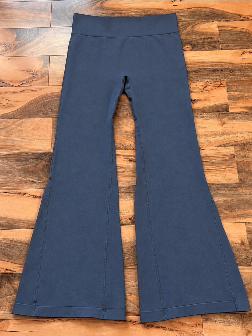 OQQ Women’s XL Gray Ribbed Flare Leggings High Waist Yoga Pants Athleisure
